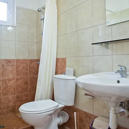 Rose פרימורסקו