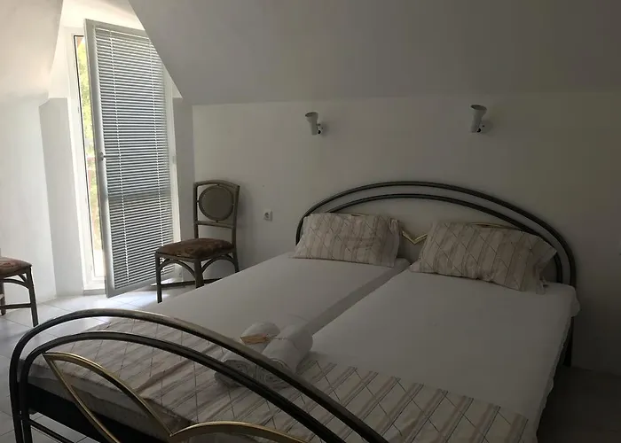 Rose Affittacamere Primorsko