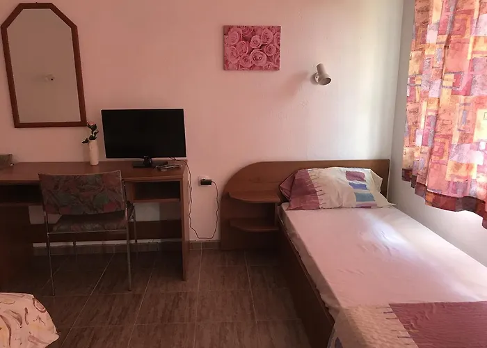 Rose Affittacamere Primorsko